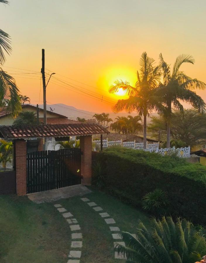 Chacara Tha&Thi Cond Fechado Wi Fi Spa E Pisc Aquececimento Solar Bom Jesus dos Perdões Zewnętrze zdjęcie