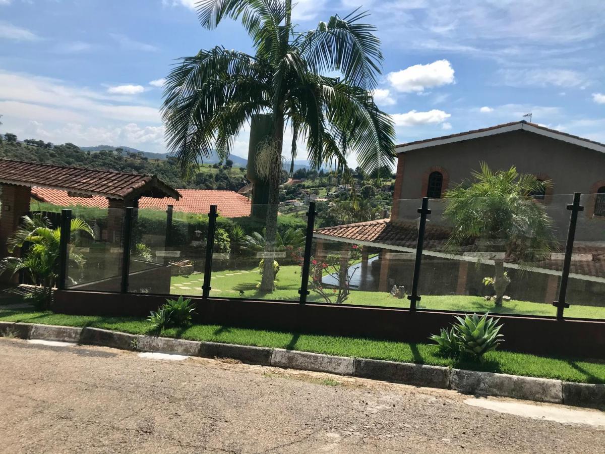 Chacara Tha&Thi Cond Fechado Wi Fi Spa E Pisc Aquececimento Solar Bom Jesus dos Perdões Zewnętrze zdjęcie
