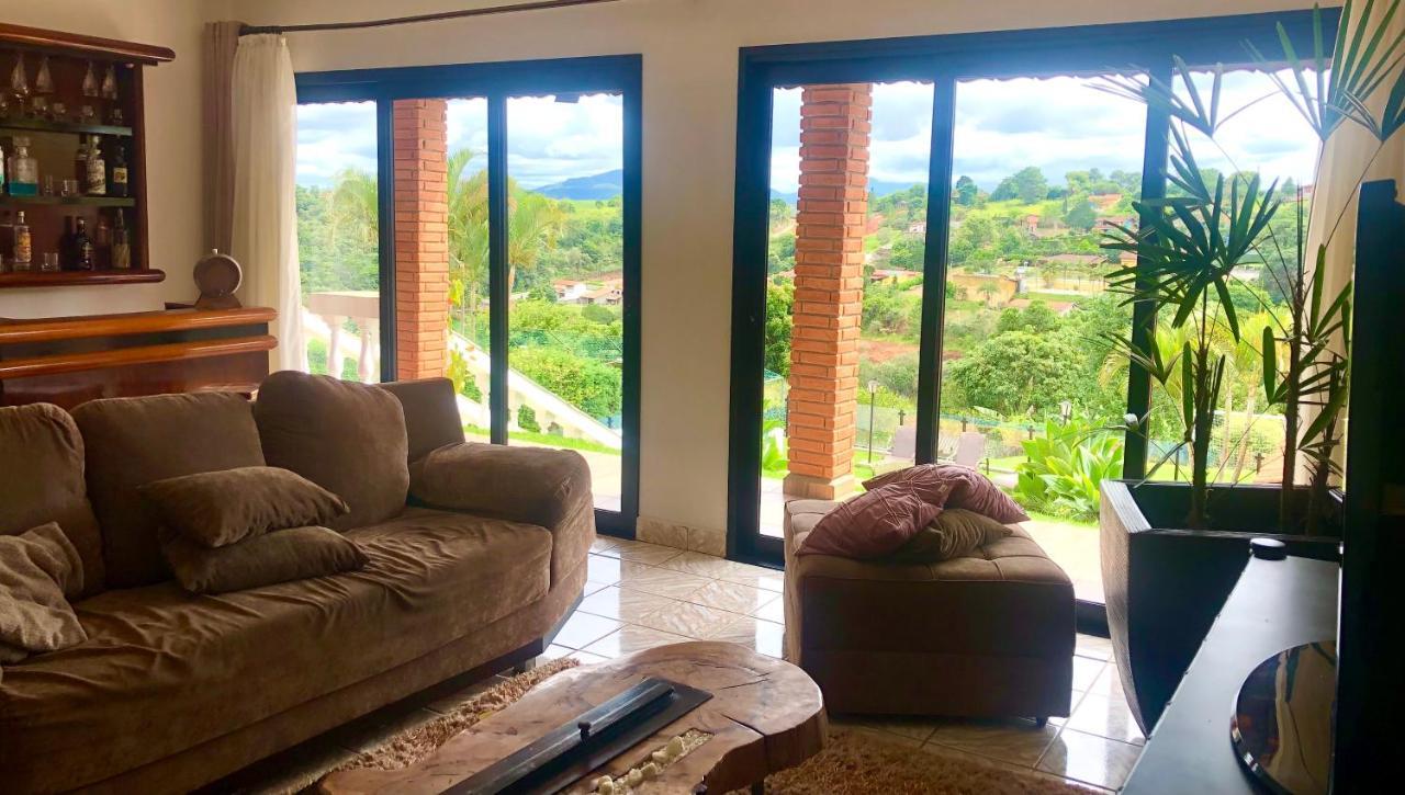 Chacara Tha&Thi Cond Fechado Wi Fi Spa E Pisc Aquececimento Solar Bom Jesus dos Perdões Zewnętrze zdjęcie